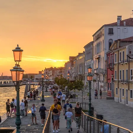 Con Vista Zattere * Venice