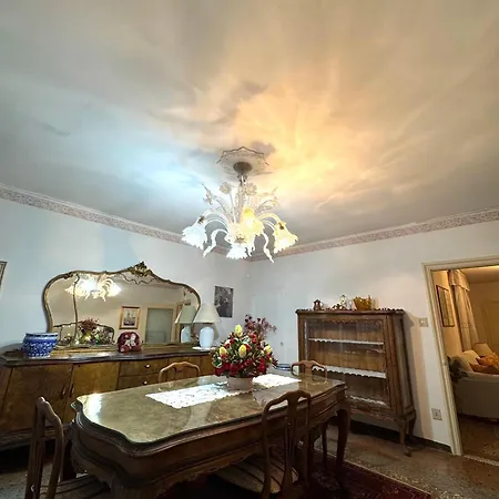 Con Vista Zattere Apartment *