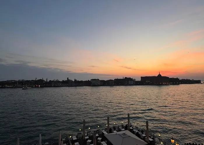 Wonderful View Zattere Appartamento